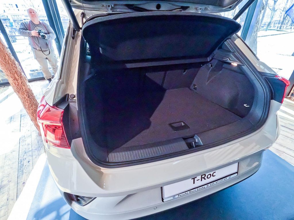 Batožinový priestor Volkswagen T-Roc